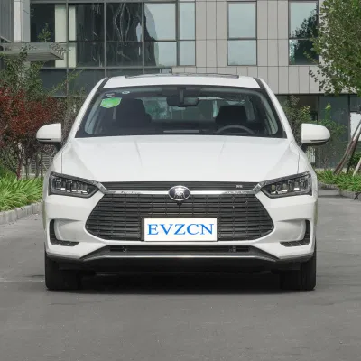 BYD Qin PRO-EV compacto Sedan eléctrico personalizado de color con hoja Batería 400km Endurance Nueva Energía Sedan coche de transporte