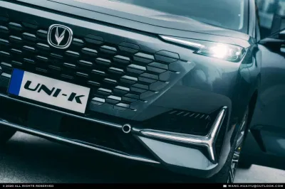 Chang&prime;an Automobile Uni-K 4WD SUV coche eléctrico automóvil coche utilizado Coche