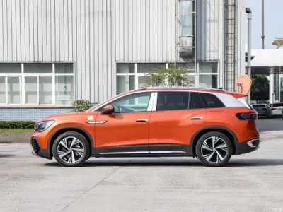 Eléctrico coche eléctrico de lujo Volkswagen VW Crozz ID6 Pro con EV de naranja 0km de coche