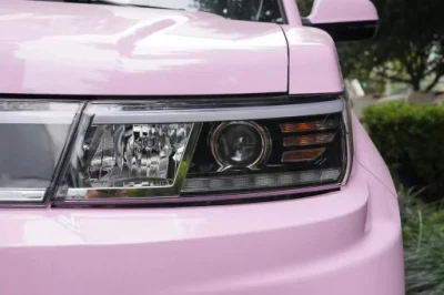 Hengrun Little Teddy SUV tiene un aspecto elegante y es También un vehículo eléctrico puro