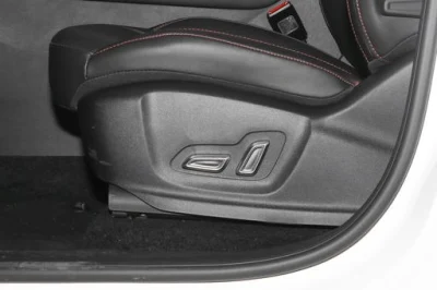 Los pilotos de Mg Nueva Energía de la serie 2021 Grabar la versión de lujo híbrida de 1,5 t coche eléctrico automático ATV Coche usado