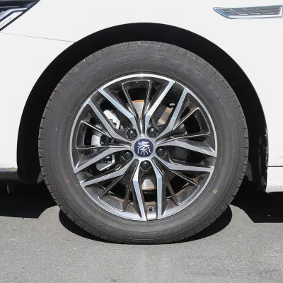 BYD Qin PRO-EV compacto Sedan eléctrico personalizado de color con hoja Batería 400km Endurance Nueva Energía Sedan coche de transporte