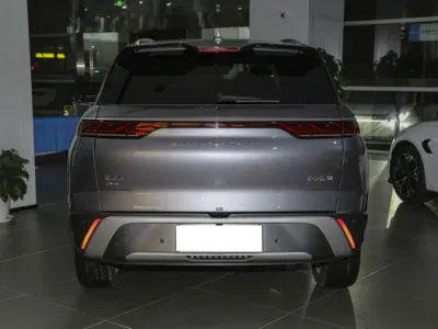 Popular Color Familia EV coche eléctrico para jóvenes utilizados Serie BYD Electric Car Frigate