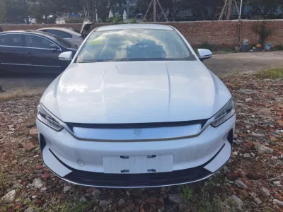 China Byd Qin Plus EV Eléctrico Barato de Alta Velocidad de Largo Alcance Batería de Nueva Energía Usado EV Eléctrico Coche