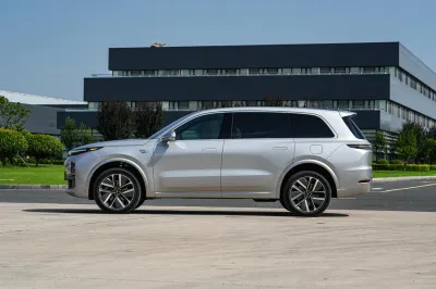 Depósito barato coche eléctrico usado SUV Li uno L9 Max Li Xiang L7 lixiang L7 L8 L9 Nuevo vehículo de Energía Coche de Alta velocidad coche Nuevo automóvil coche eléctrico de lujo