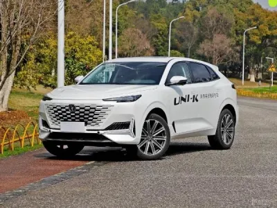2022 2023 Changan Uni-K 2.0t Idd 2021 Uni-K SUV 4 Ruedas Vehículo Eléctrico de Nueva Energía Híbrido Grande Barato de Nueva Energía Eléctrico para Adultos Conducción a la Izquierda Coche Usado
