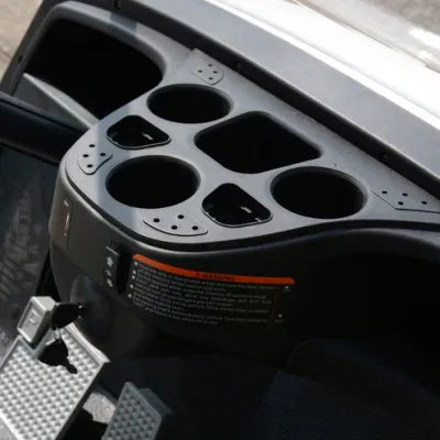 2022 Mini Eléctrico de batería Producto Nuevo Bus turístico Golf 4 plazas de carros de golf eléctrico en EMIRATOS ÁRABES UNIDOS