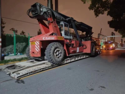Práctico Semi-Trailer de plataforma plana baja, Semi-Trailer de chasis bajo, Excavadora de 3 ejes/4 ejes/6 ejes/8 ejes/10 ejes, cargadora, vehículo de transporte de tanque