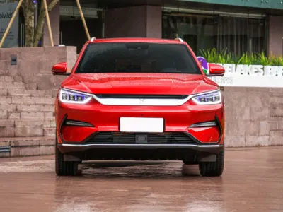 Tamaño grande 5 asientos de las 4 ruedas coche eléctrico de batería de la hoja de los vehículos SUV fabricado en China