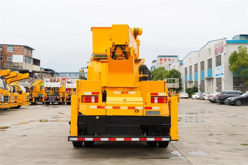 Remote Operation Street Lamp Maintenance Truck