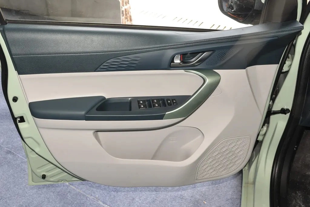 Changan Benben E-Star 5 Seats High Performance Used Electric Car