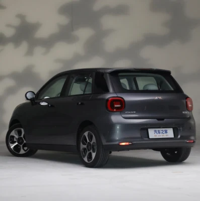 Factory Price 2023 405km Lite Electric Car JAC New Energy Vehicles JAC Yiwei 3 Hot Sale Online