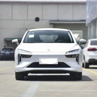 Cina produce veicoli a basso prezzo e di buona qualità New Energy JMC Yi Plug-in Hybrid, Extended Range Electric, pure Electric Car