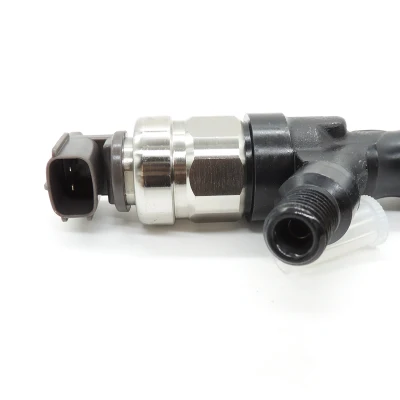 Nuovo iniettore carburante diesel Common Rail per Toyota Hilux 2kd-FTV 23670-09360 23670-0L010 23670-0L070