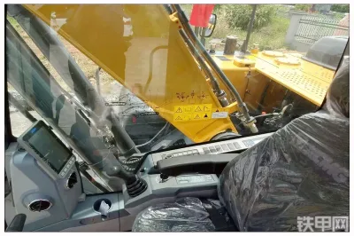 Escavatori di medie dimensioni cinesi 21 Ton 0.93 cbm escavatore cingolato Macchina Xe200da nuovo motore idraulico Cummins per macchine da miniera