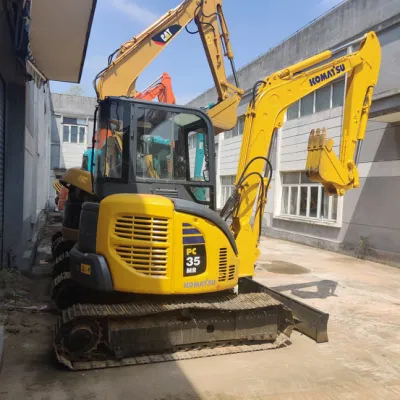 Miniescavatore Komatsu PC35mr usato con basse ore di lavoro