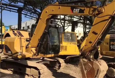 L&prime;escavatore Cat 307 Caterpillar 307D è stato usato in Giappone