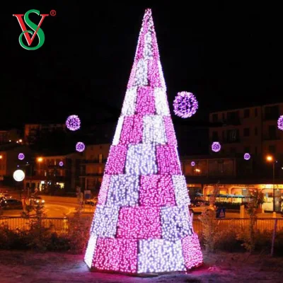 Factory Giant Shopping Mall, albero di Natale all&prime;aperto