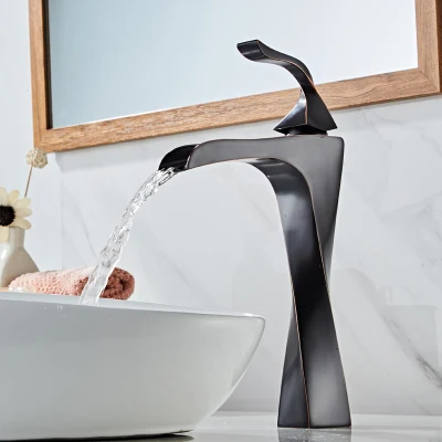 Produttore Hot Selling Hotel moderno stile bagno Bacino rubinetto cascata Rubinetto di rubinetto di acqua corrente del water del Sink