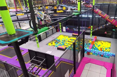 Verificato fornitore Avventura Play Park Big Games Playlands Indoor Trampolino Parcheggio