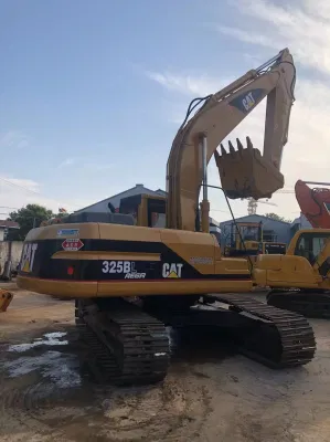 Escavatore cingolato Cat da 25 tonnellate di seconda mano con 325 litri di prezzo