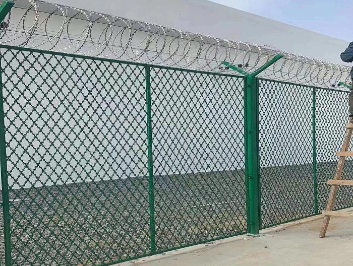 75 X 150mm Hole Size Welded Razor Barbed Wire Galvanized Razor Wire Mesh Fence Panels