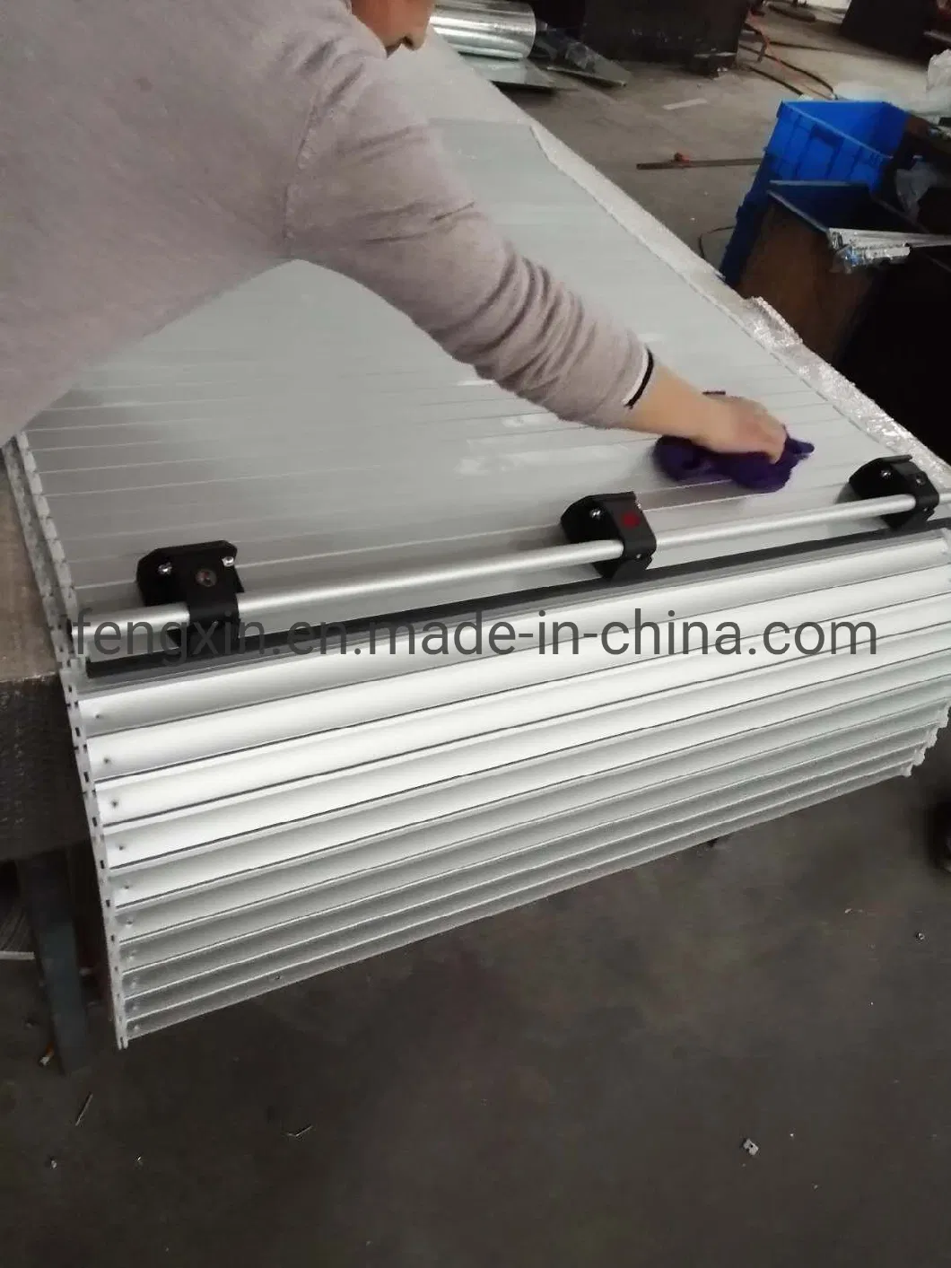 Hot Skid Resistant Aluminum Alloy Fire Special Vehicle Rolling Door Shutter Door