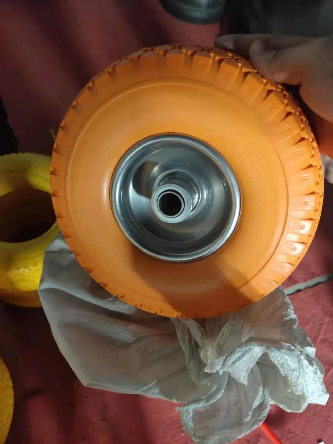 14 and 16 Inch Pneumatic Rubber Wheel