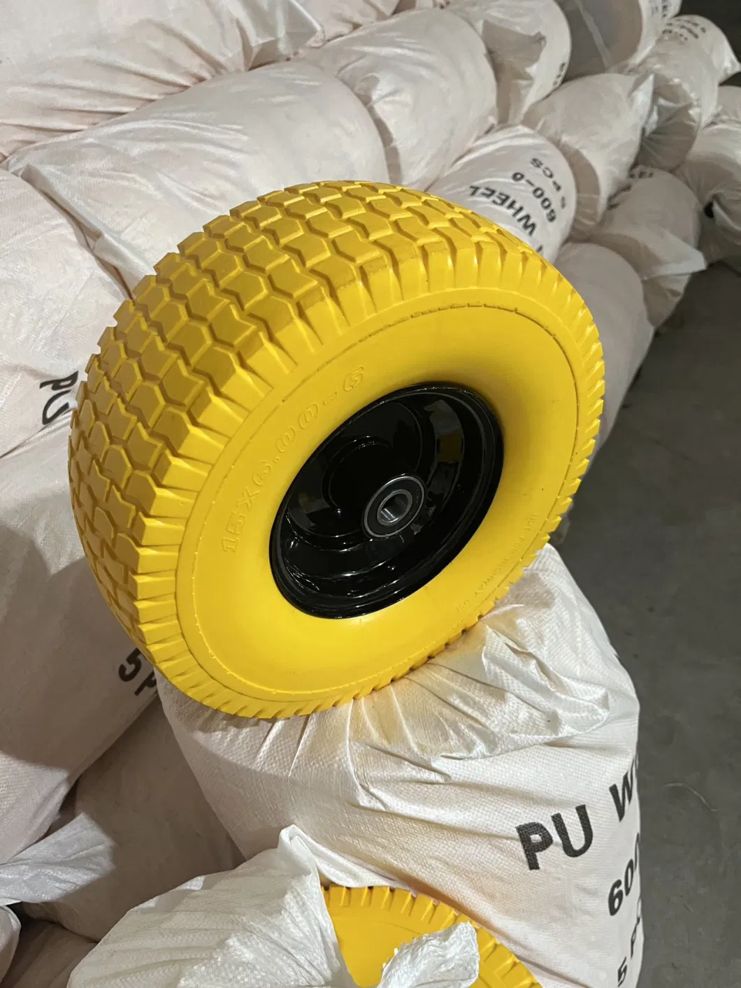 Maxtop 300-4 Rubber Handtruck PU Foam Wheel