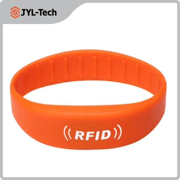 Custom Barcode Printing UHF Textile RFID Woven Care Label for Clothing