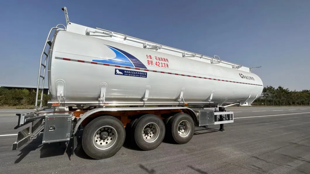 42 Cubic Stainless Steel Tank Liquid Transport Semi-Trailer