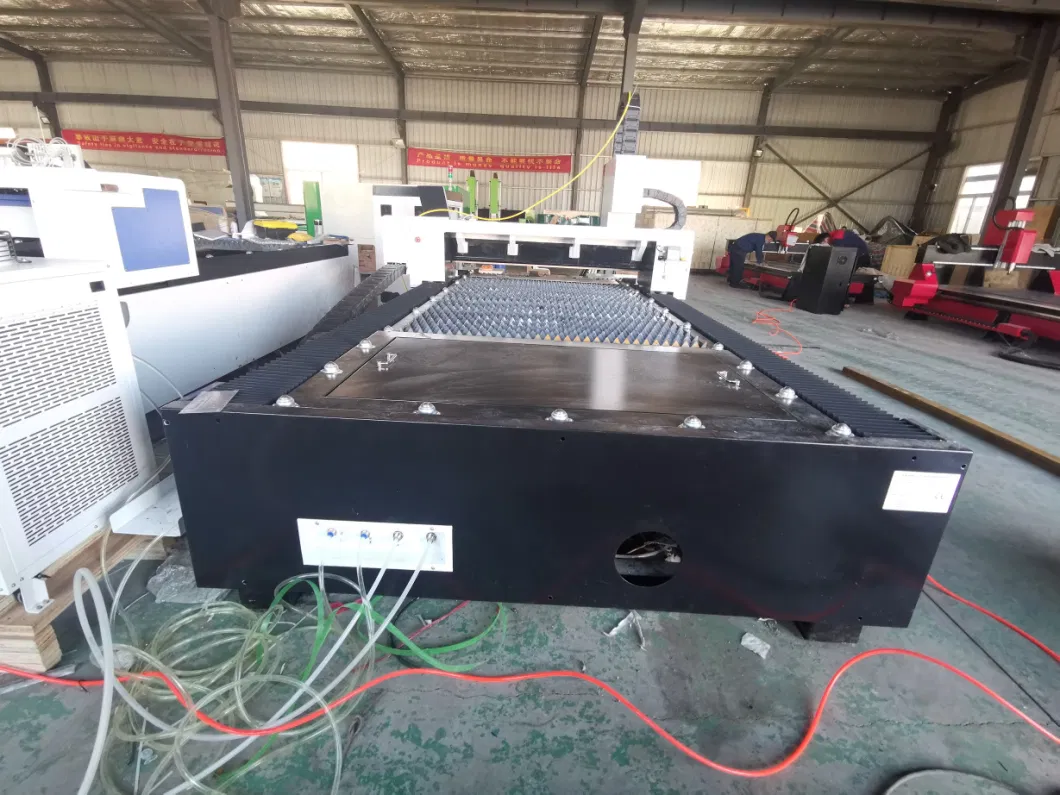 1500W CNC Metal Fiber Laser Cutting Machine Price USD10000$