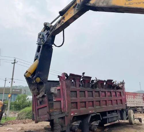 Ytct Hydraulic Eagle Shear Steel Metal Scrap Crusher for Excavator China