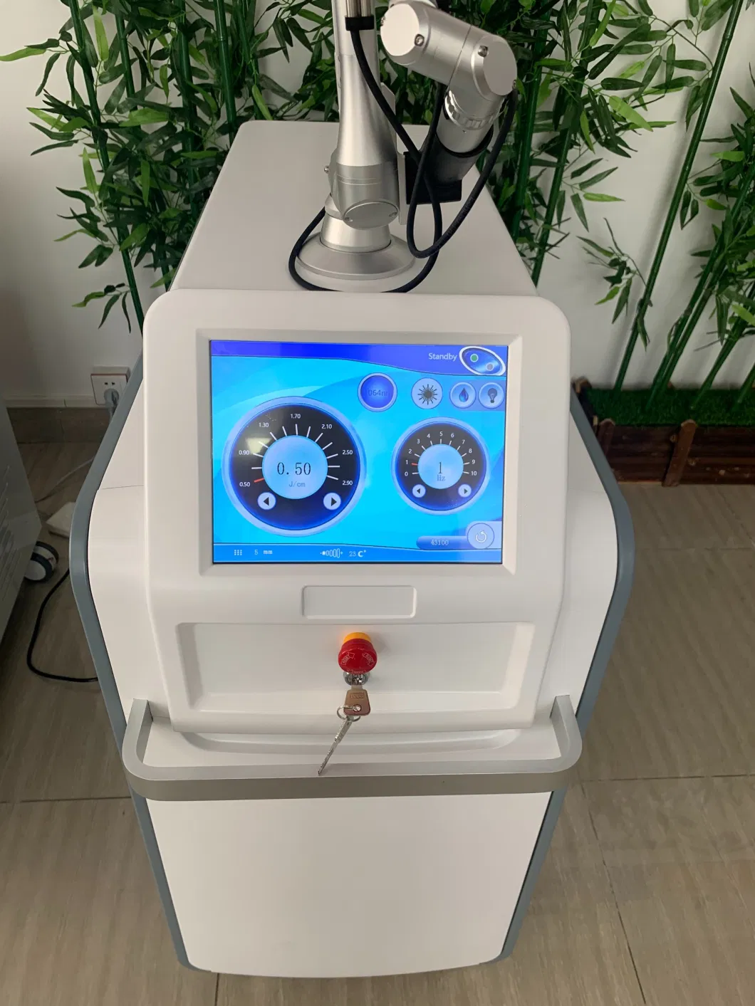 2023 Vertical Picolaser Picosecond Chloasma/Age Spot/Tarroo Removal ND YAG Laser Pico Second laser 1064nm Tattoo Removal Machine