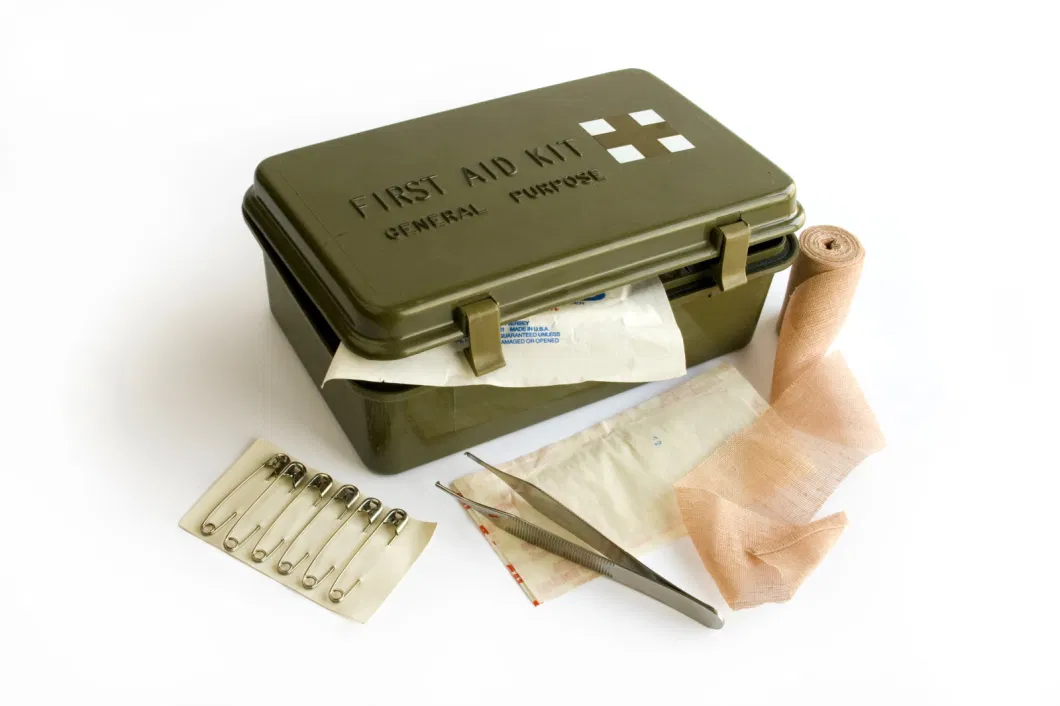 Hospital Simple Waterproof Emergency Blanket First Aid Kit with High Quality Op0201248
