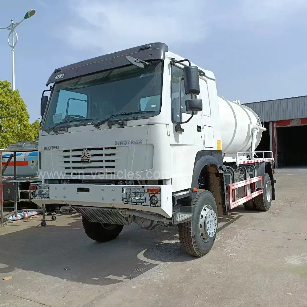 Sinotruk All-Wheel Rhd Drive Suction Type Sewage Fecal Truck
