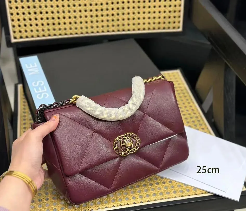 Luxury Designer Messenger Bag Leather Handbag Cosmetic Lipstick Bag