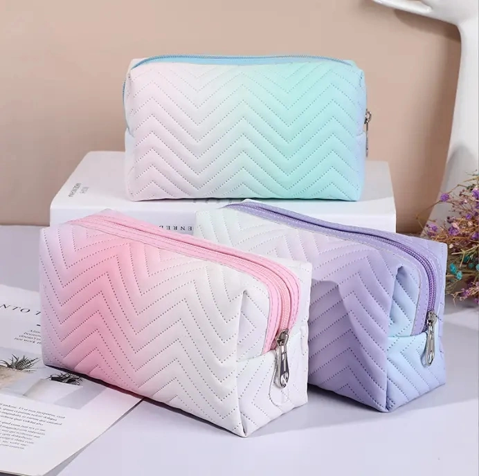 Fashion Women&prime;s PU Leather Gradient Color Stereoscopic Makeup Bag Outdoor Travel Toiletries Cosmetic Bag