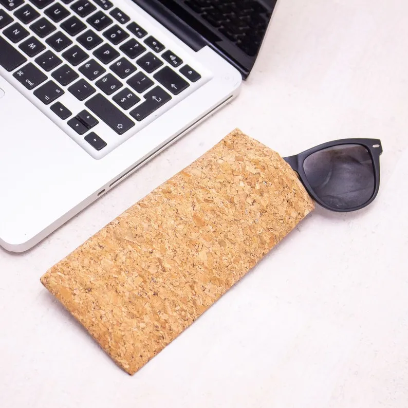 Customized Linen/Cork/PU/Leather Microfiber Reading Squeeze Eye Sun Glass Pouches for Glasses Cloth Silk Sunglasses Shopping Bag Pouch