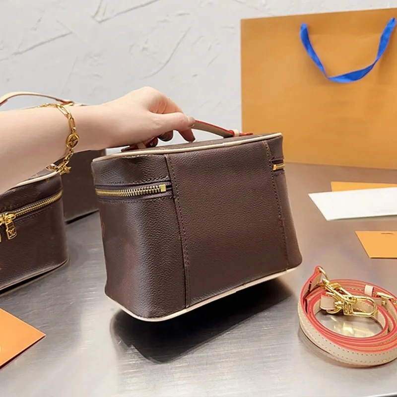 Designer High Quality Woman Handbag Luxury Replicas New Style Woman Handbag Cosmetic Bag Box Tote Makeup Bag