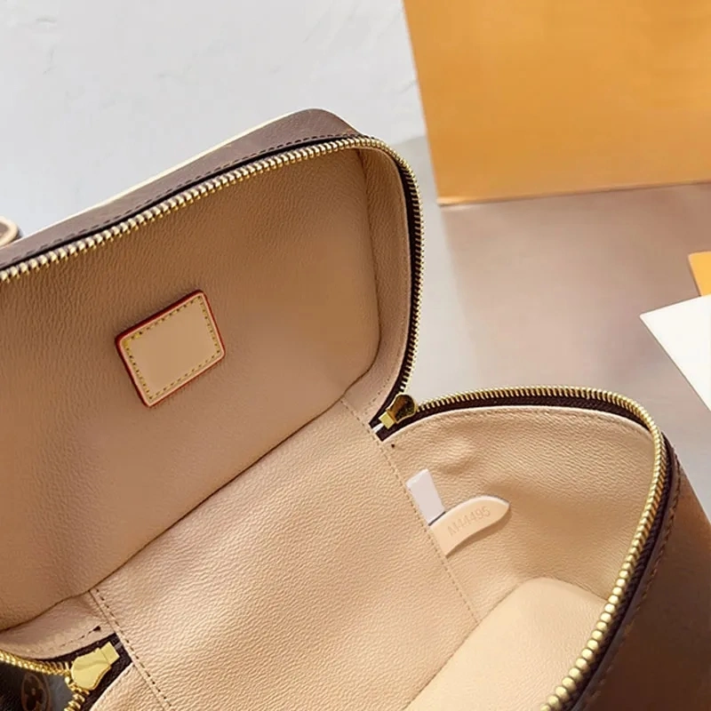 Designer High Quality Woman Handbag Luxury Replicas New Style Woman Handbag Cosmetic Bag Box Tote Makeup Bag
