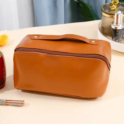  Custom Logo PU cuero cosméticos Bolsas de maquillaje de aseo liso Mujeres