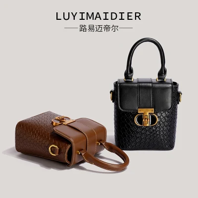 Bolso de diseñador mayorista, copia de Marca Bagcontracturado marrón clásico Marca Deisgnerbag Fahions mujeres clave′ S corto