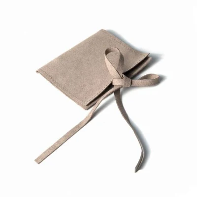  Joyas de satén de terciopelo de microfibra personalizada Bolsa Bolsa Drawstring logotipo gratis