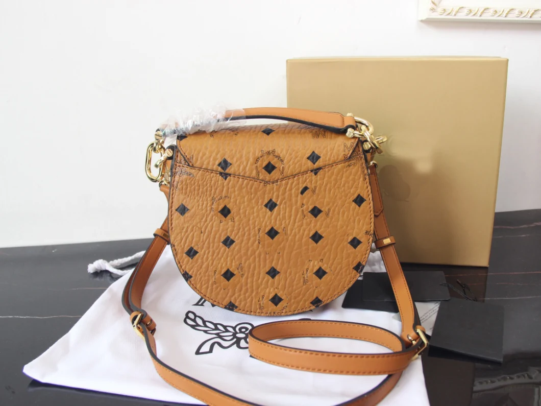 Mcm New Fashion Chain Small Square Bag Shoulder Bag for Women