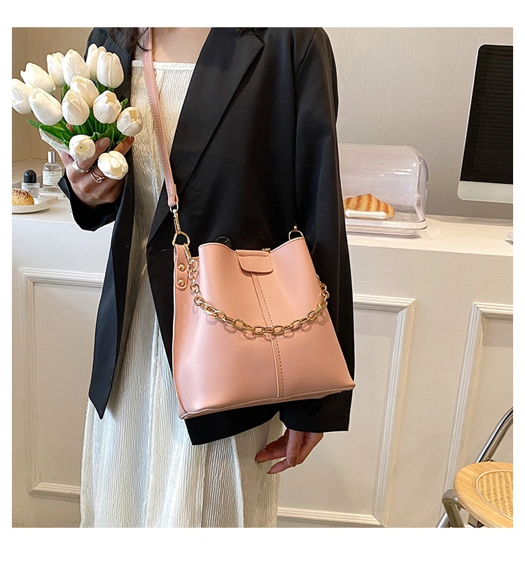 Ru The Fashion Casual Trend Magnetic Buckle Design Simple Chain Shoulder Messenger Handbag Women&prime;s Bucket Bags