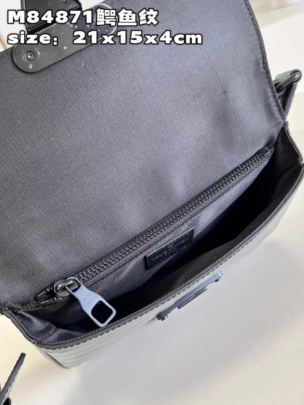 Elegant Modern Creative Magnetic Latch Alligator Leather Bag