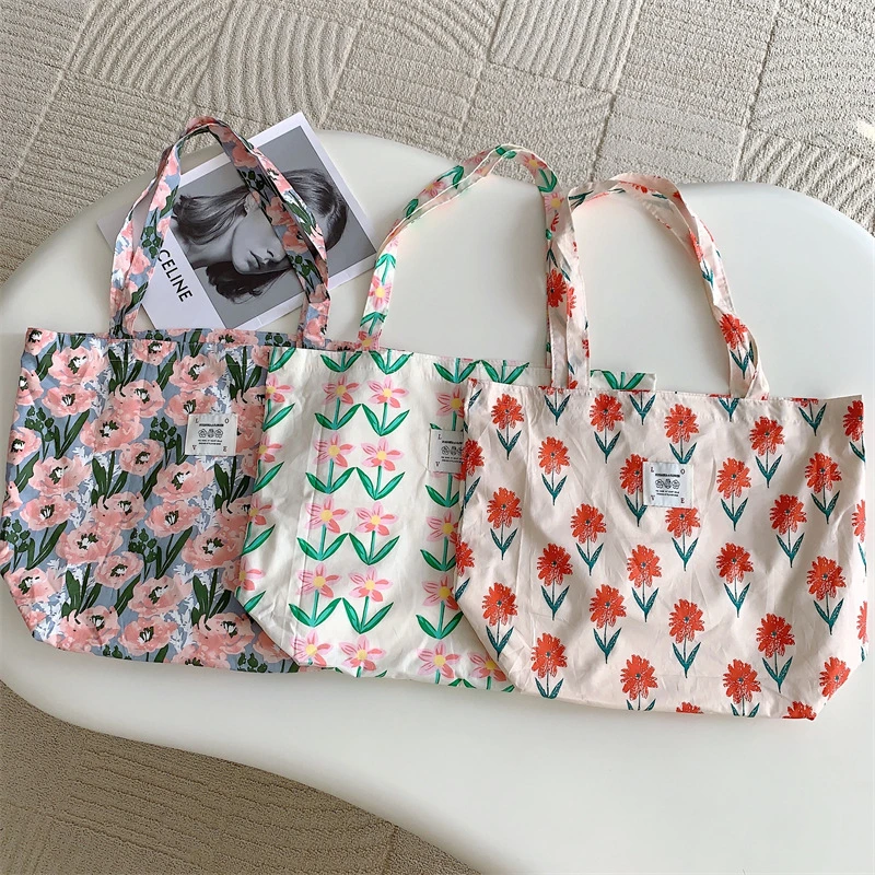 Small Fresh Magnetic Buckle Print Big Handheld Canvas Bag