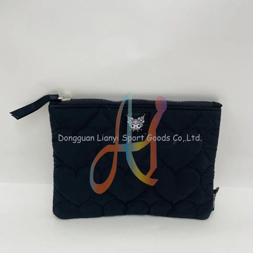 Wholesale Customize Logo Glam Nylon Makeup Purse Fashionable Beauty Bag for Stylish Individuals with Kulome Design