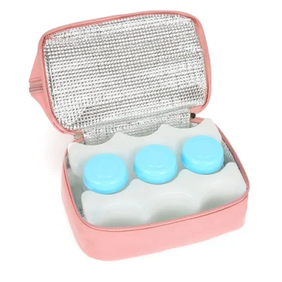 Borsa per pannolino per bambini appena tenuta